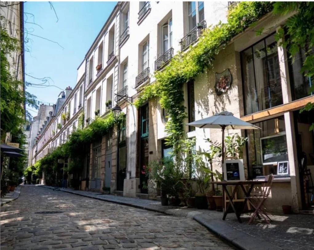 Paris-Bastille Bagian luar foto